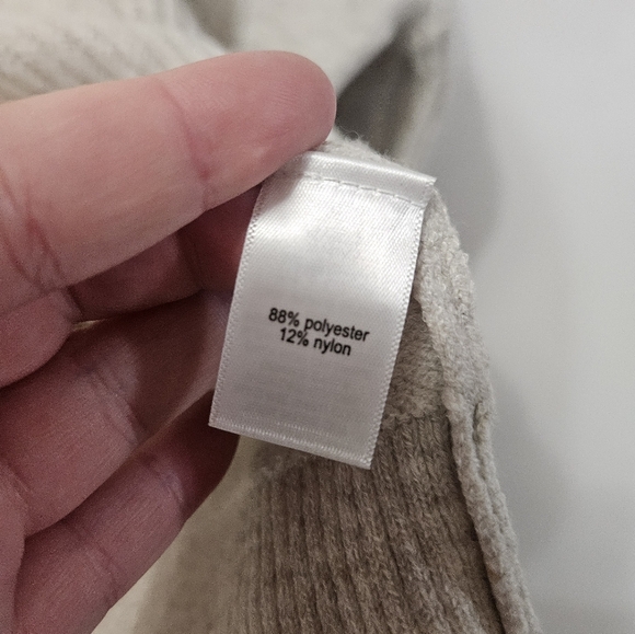 NWT! Maurices Cream Colored Sweater! - Picture 4 of 6